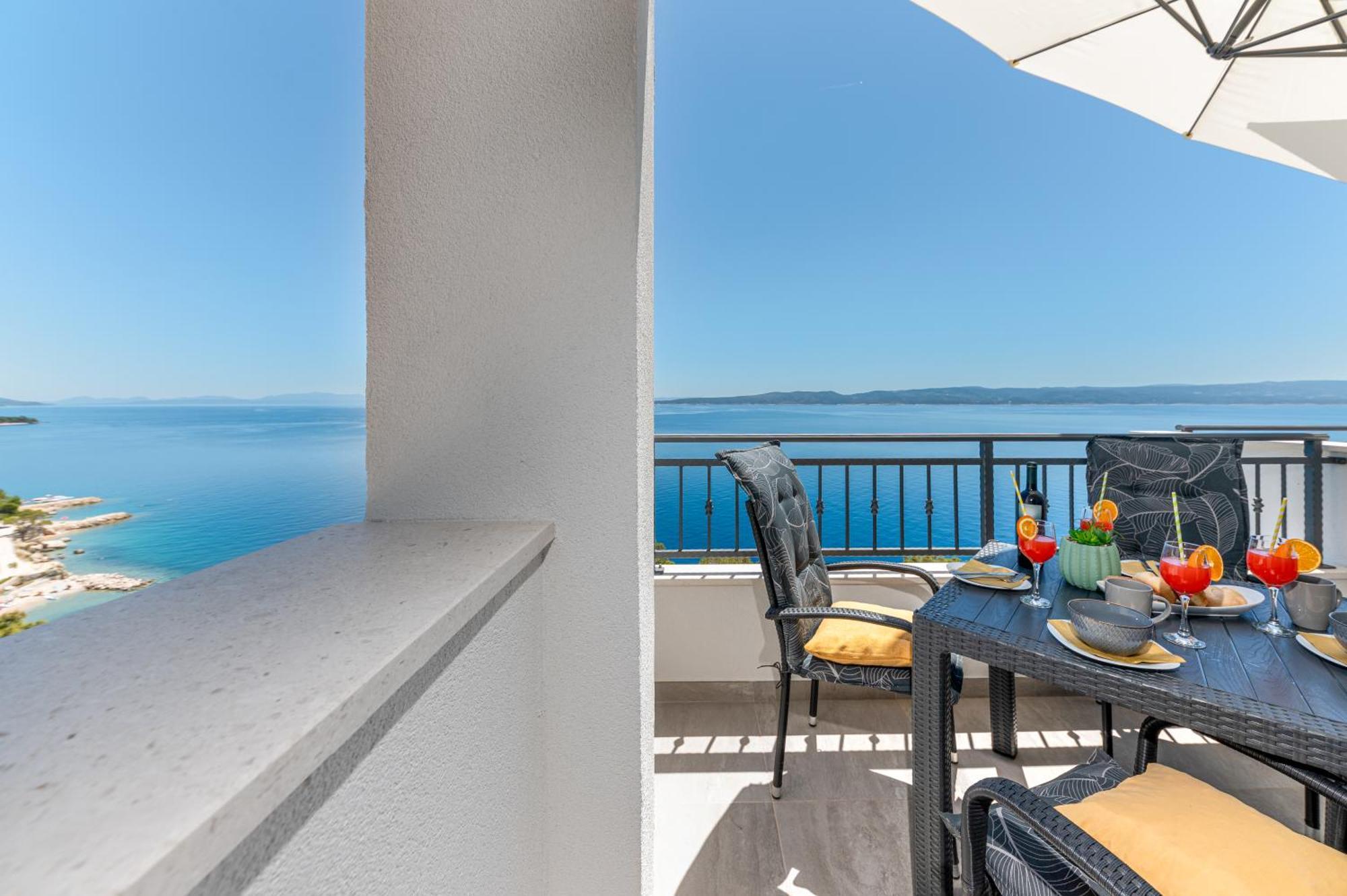 Seaview Apartments Nives Brela Rum bild