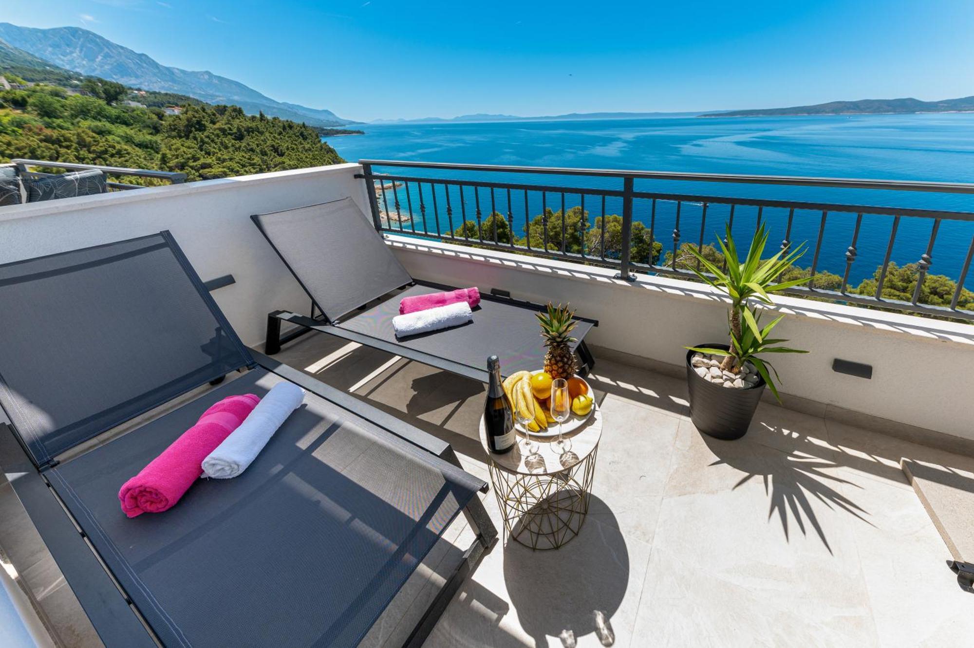 Seaview Apartments Nives Brela Rum bild