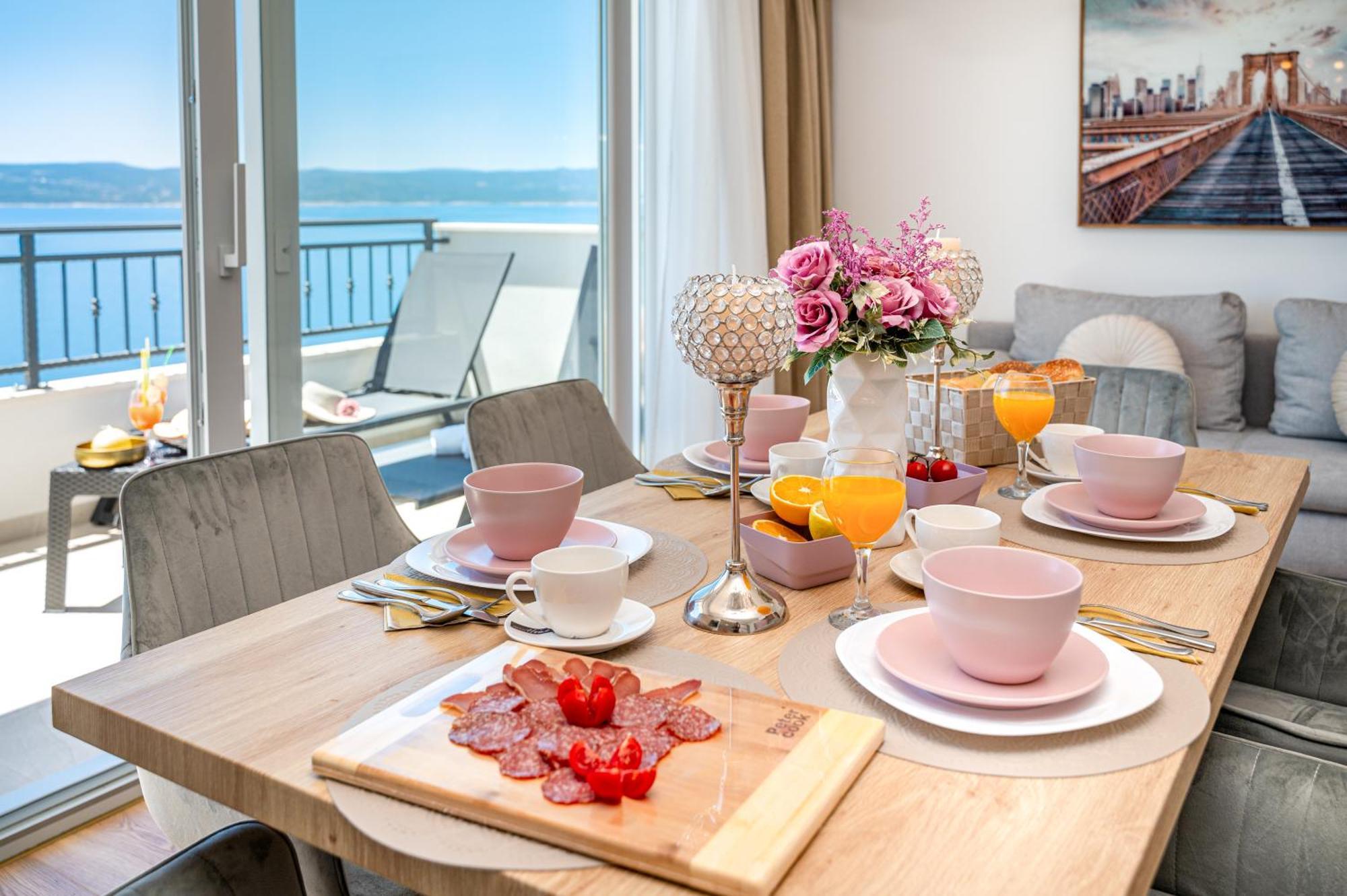 Seaview Apartments Nives Brela Rum bild