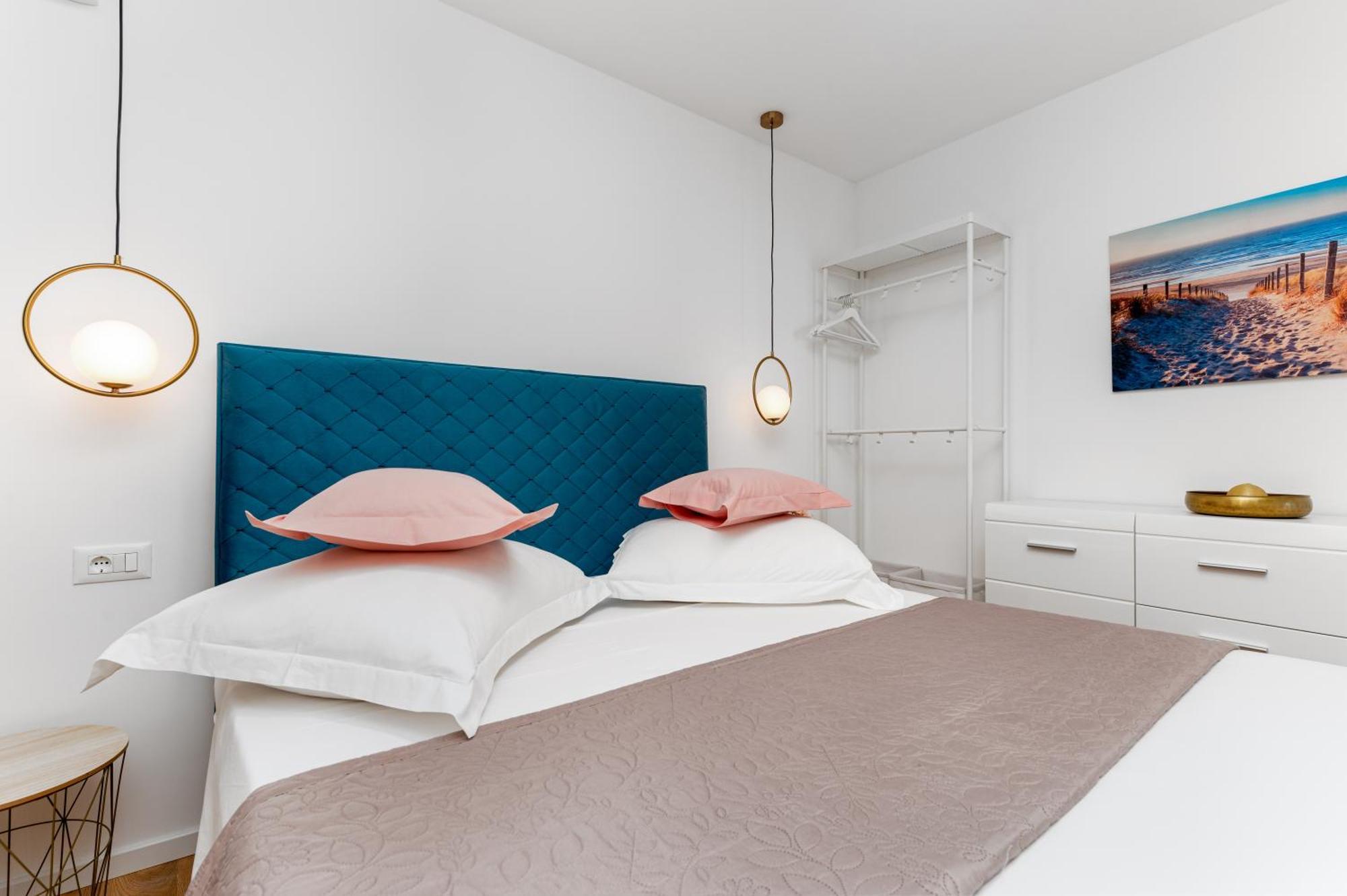Seaview Apartments Nives Brela Rum bild
