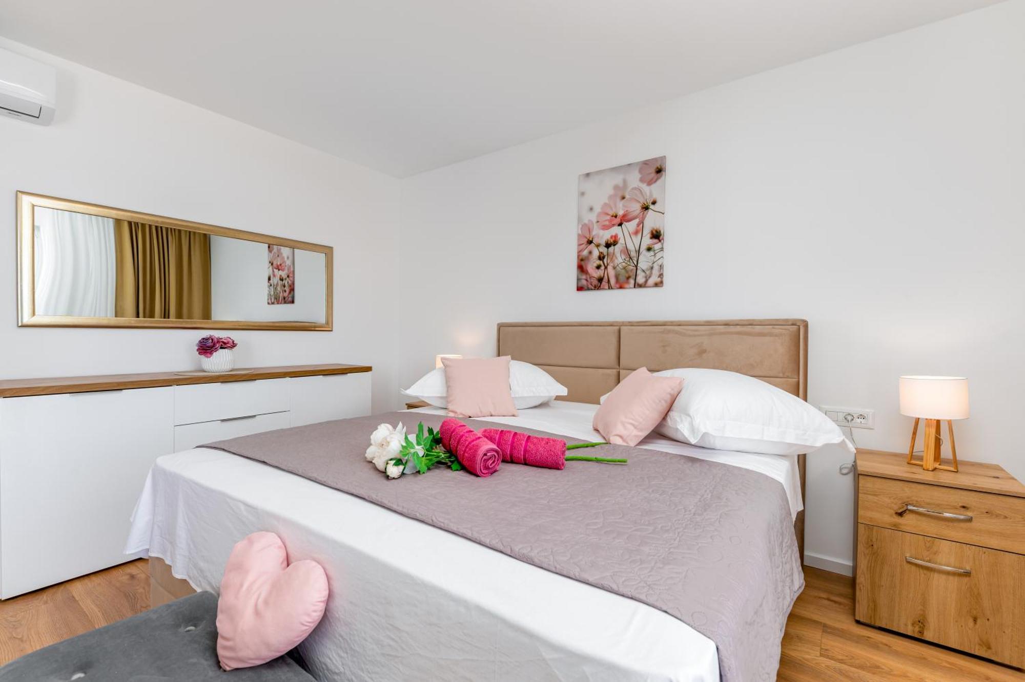 Seaview Apartments Nives Brela Rum bild